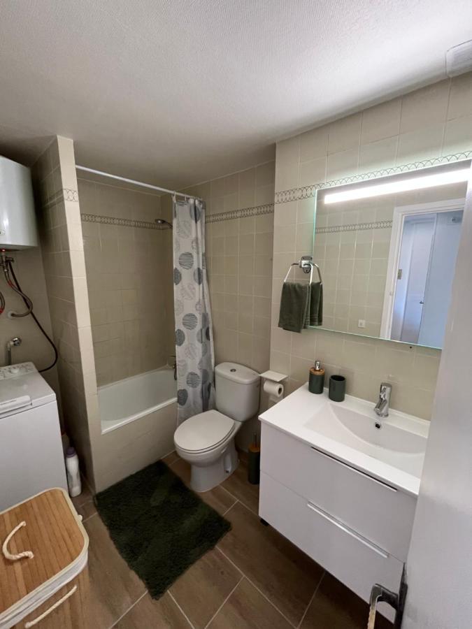 Appartement 1 Chambre Climatise Avec 3 Piscines A 200 M De La Plage 艾姆布里亚布拉瓦 外观 照片