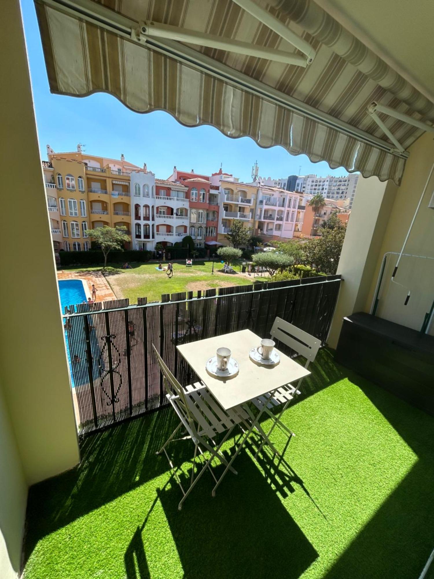Appartement 1 Chambre Climatise Avec 3 Piscines A 200 M De La Plage 艾姆布里亚布拉瓦 外观 照片